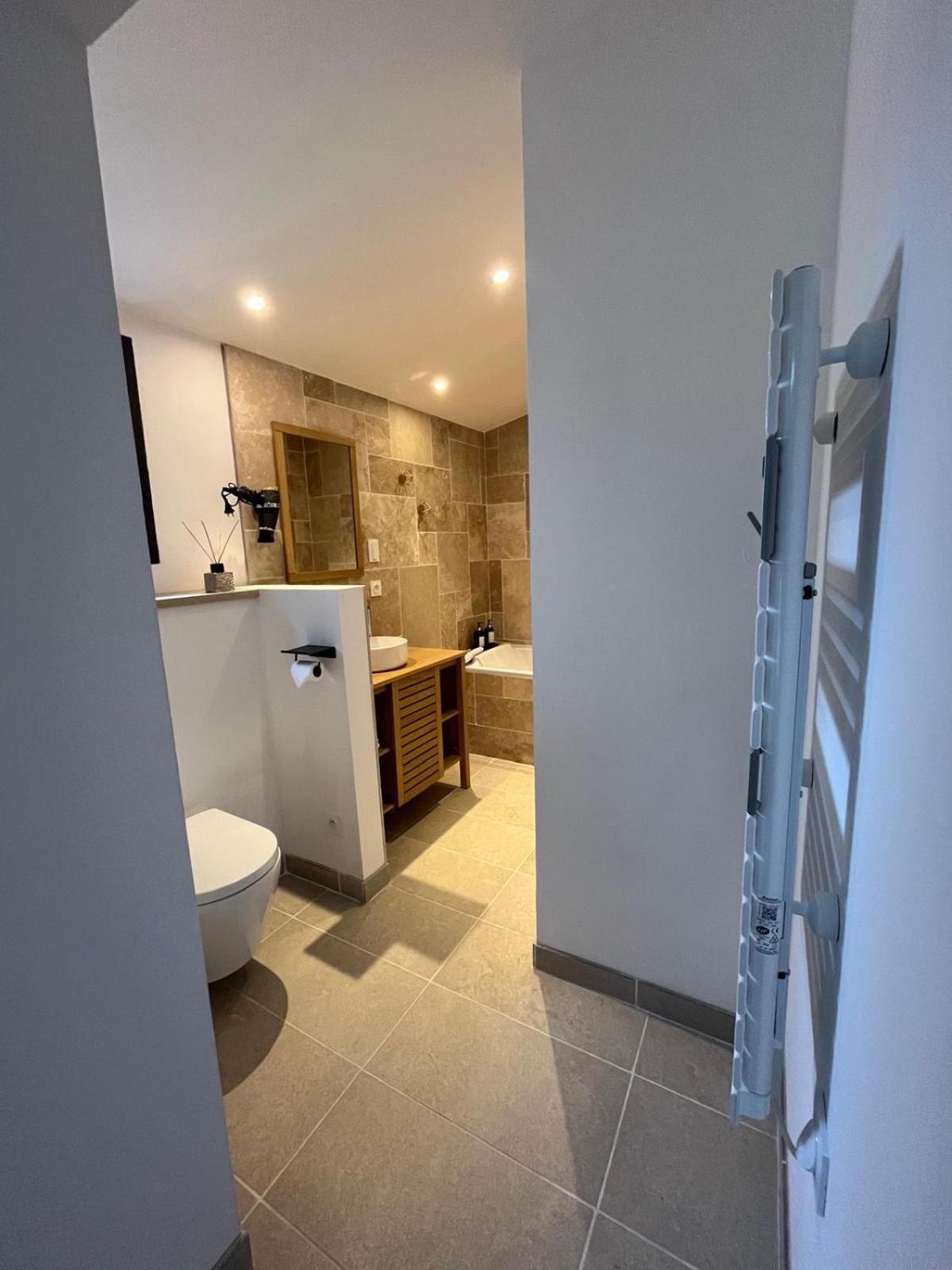 Suite Avec Sauna 36M² Niort Ngoại thất bức ảnh